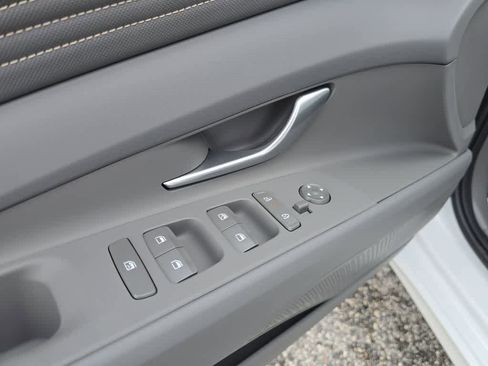 New 2026 Hyundai Elantra Sport FWD image 17
