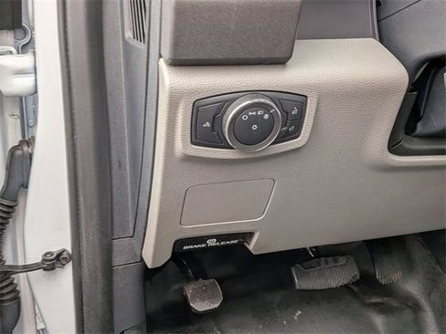 Used 2022 Ford F250 XL w/ Power Equipment Group image 15