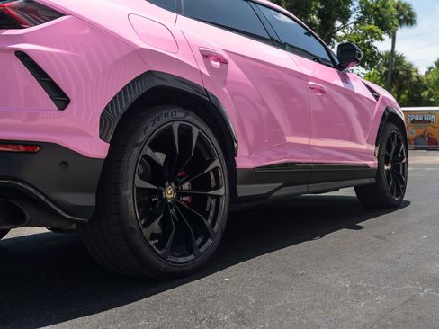 Used 2020 Lamborghini Urus AWD/4WD image 12