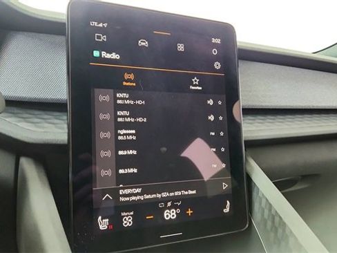 Used 2022 Polestar Polestar 2 image 41