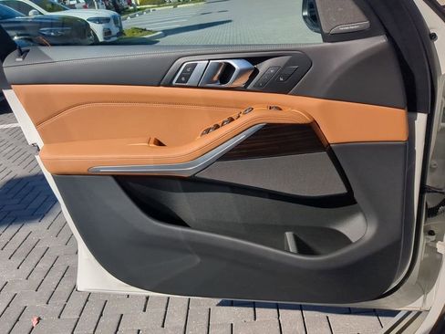 Used 2026 BMW X5 xDrive40i image 32