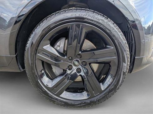 Used 2022 Land Rover Discovery HSE R-Dynamic image 25