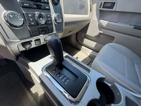 Used 2011 Ford Escape XLT FWD image 31