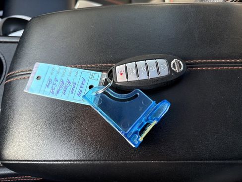 Used 2020 Nissan Altima 2.5 SR w/ Premium Package image 11