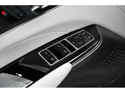 New 2026 Cadillac Lyriq Sport image 15