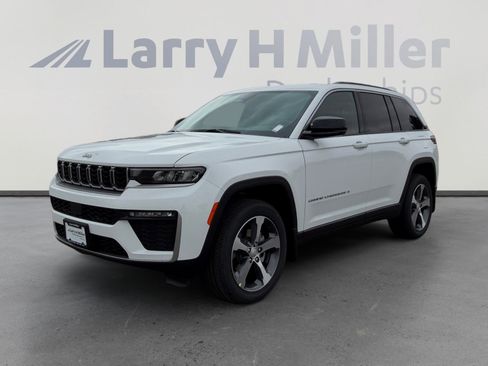 New 2026 Jeep Grand Cherokee Limited AWD/4WD image 1