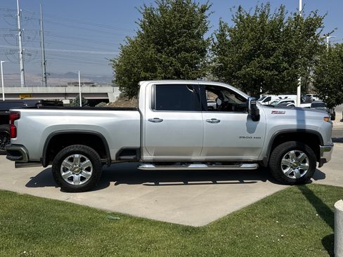 Used 2021 Chevrolet Silverado 3500 LTZ AWD/4WD image 6
