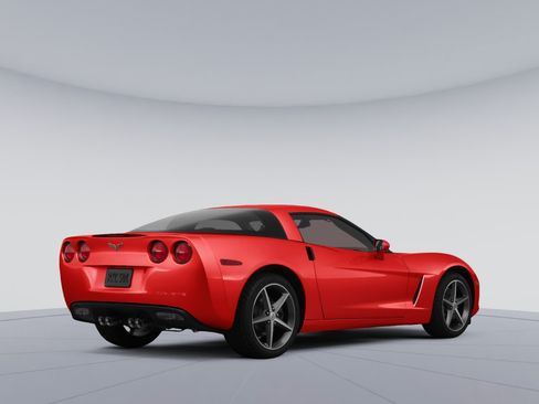 Used 1998 Chevrolet Corvette Coupe w/ Memory Pkg RWD image 3