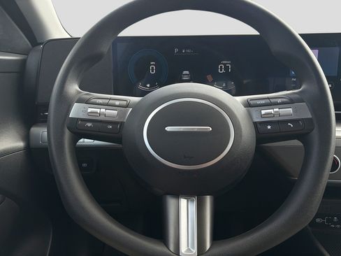 Used 2025 Hyundai Kona SE AWD/4WD image 19