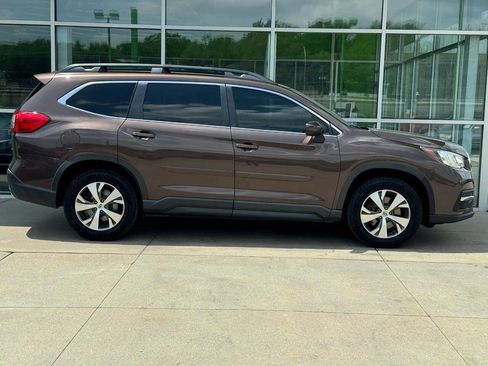 Used 2019 Subaru Ascent Premium AWD/4WD image 8