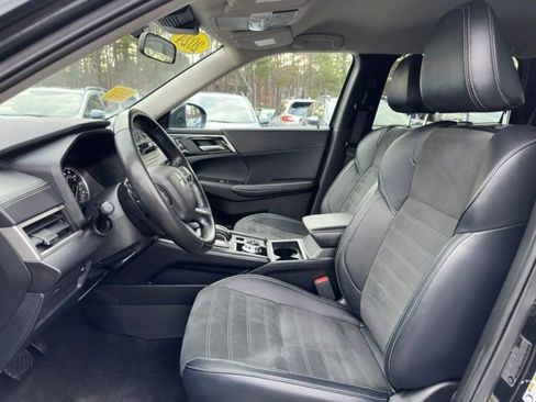 Used 2024 Mitsubishi Outlander SE AWD/4WD image 20