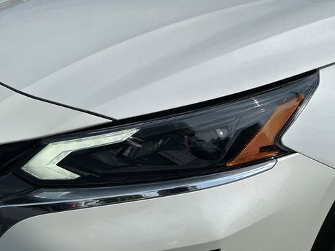 Certified 2023 Nissan Altima 2.5 SV w/ SV Premium Package image 7