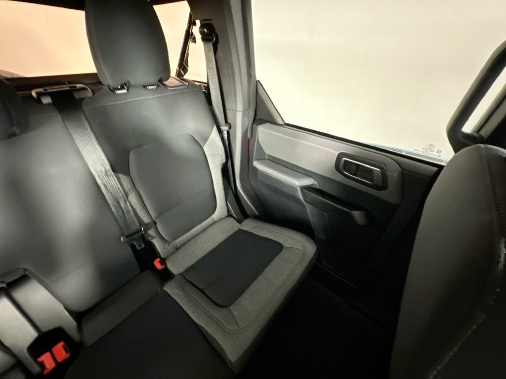 Used 2022 Ford Bronco 4-Door AWD/4WD image 14