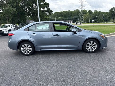 Used 2023 Toyota Corolla LE FWD image 6