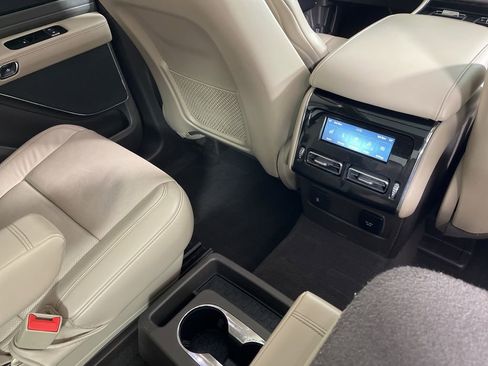 Used 2021 Lincoln Aviator Grand Touring w/ Elements Package Plus image 18