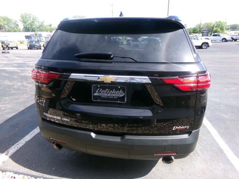 Used 2022 Chevrolet Traverse LS AWD/4WD image 4