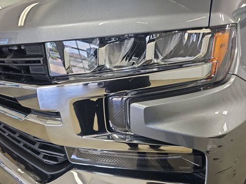 Used 2022 Chevrolet Silverado 1500 LT AWD/4WD image 36