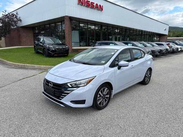 Used 2025 Nissan Versa SV w/ Trunk Package FWD image 2