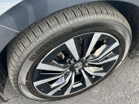 Used 2022 Honda Civic EX-L image 10