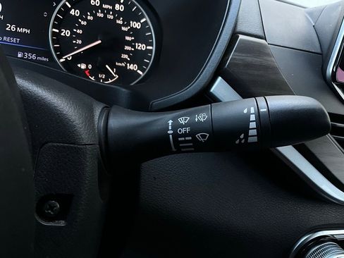 Used 2025 Nissan Altima 2.5 SV image 37