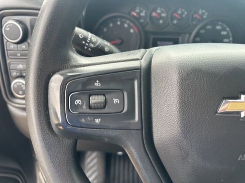 Used 2022 Chevrolet Silverado 2500 Custom w/ Custom Convenience Package AWD/4WD image 10