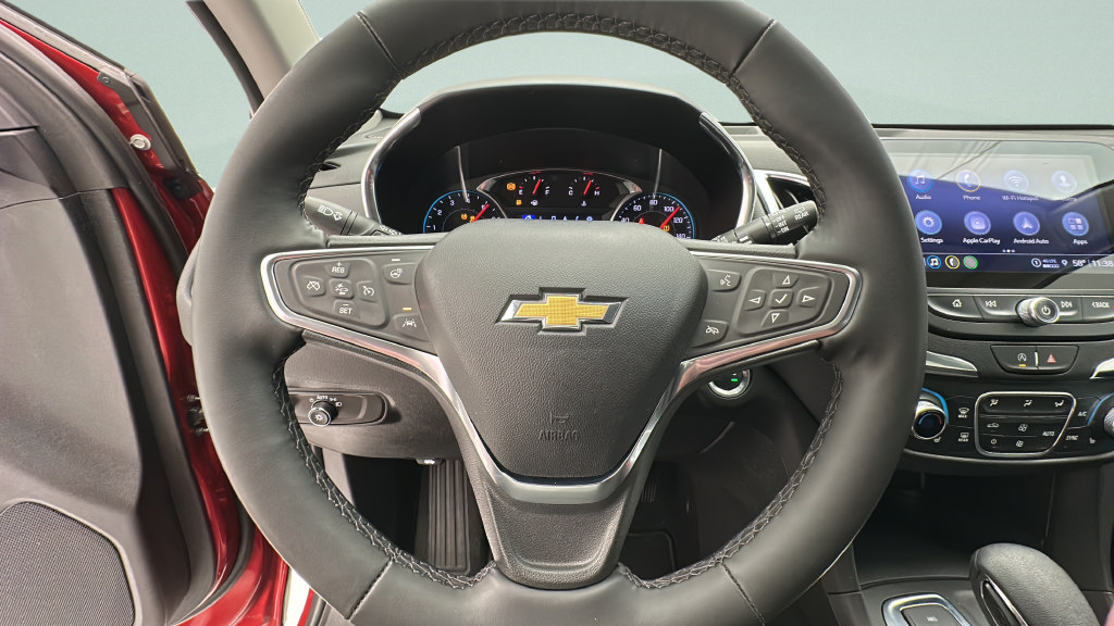 Used 2024 Chevrolet Equinox LT AWD/4WD image 14