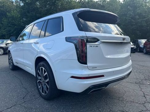 Used 2021 Cadillac XT6 Sport AWD/4WD image 3