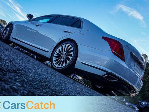 Used 2019 Genesis G90 5.0 Ultimate image 5