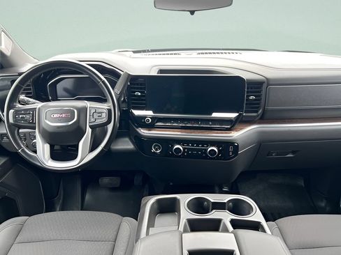 Certified 2024 GMC Sierra 1500 Elevation w/ X31 Off-Road Package AWD/4WD image 9