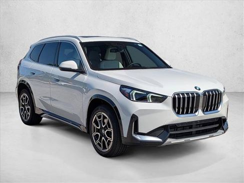 New 2026 BMW X1 xDrive28i AWD/4WD image 7