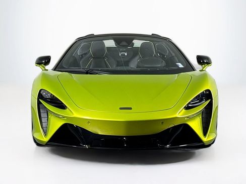 Used 2025 McLaren Artura Spider RWD image 8