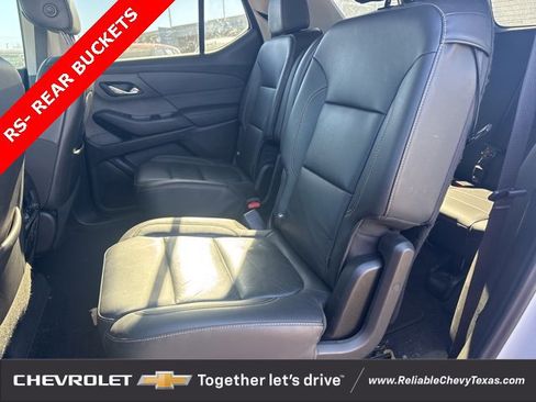 Used 2021 Chevrolet Traverse RS image 14
