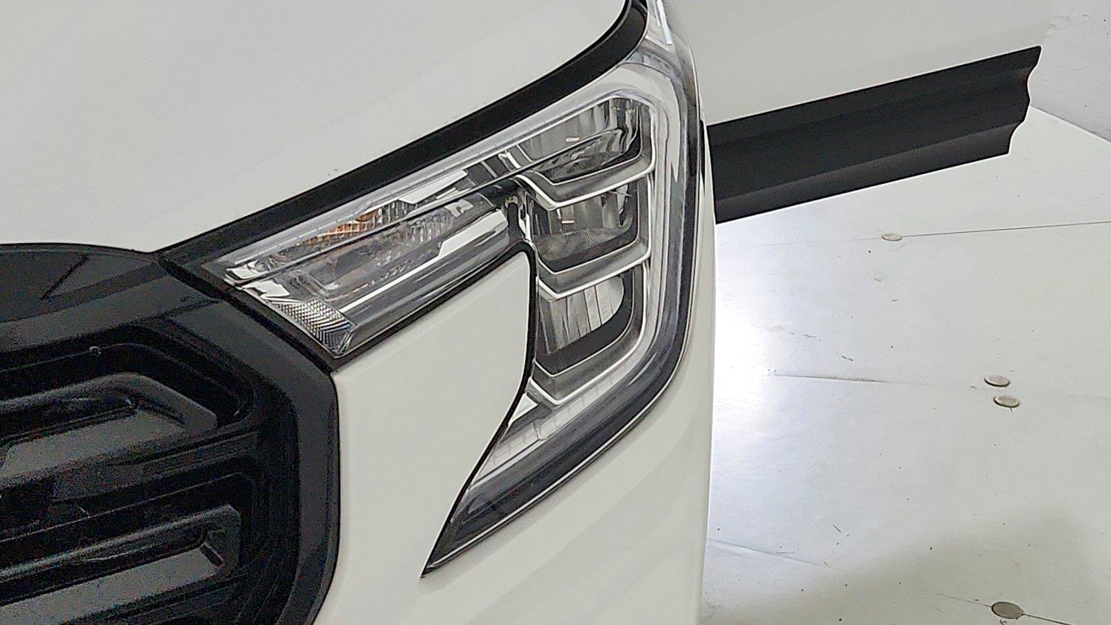 Used 2024 GMC Terrain SLT AWD/4WD image 39
