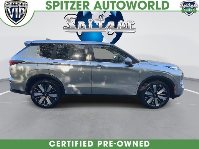 Used 2025 Mitsubishi Outlander SE AWD/4WD image 16