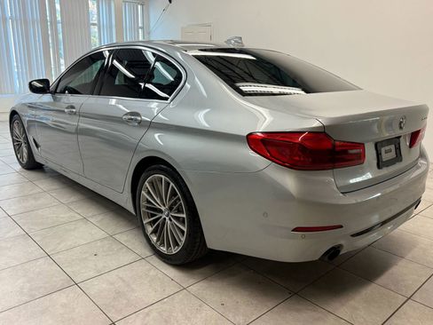 Used 2018 BMW 530i w/ Luxury Seating Package image 7