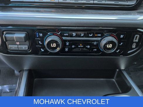 Certified 2022 Chevrolet Silverado 1500 LTZ w/ LTZ Premium Package AWD/4WD image 18
