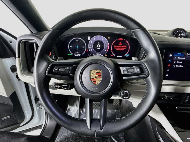 Used 2024 Porsche Cayenne Coupe AWD/4WD image 12