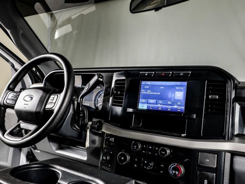 Used 2023 Ford F350 XL w/ XL Driver Assist Package AWD/4WD image 15