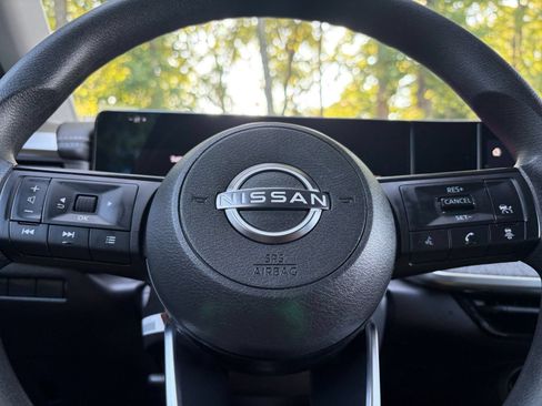 Used 2026 Nissan Kicks SV w/ Cold Weather Package AWD/4WD image 27