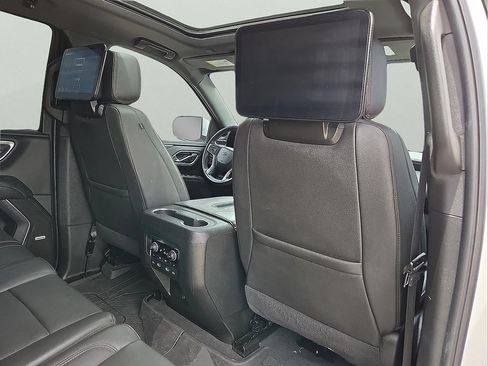 Used 2024 Chevrolet Tahoe RST w/ Luxury Package RWD image 11