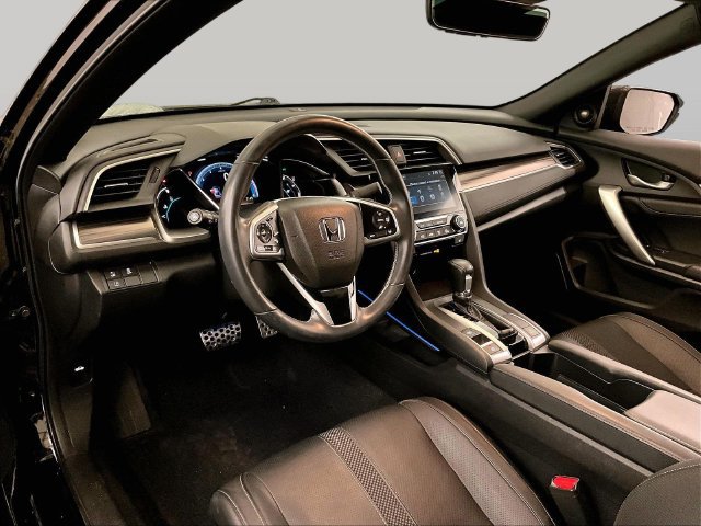 Used 2020 Honda Civic Touring image 12