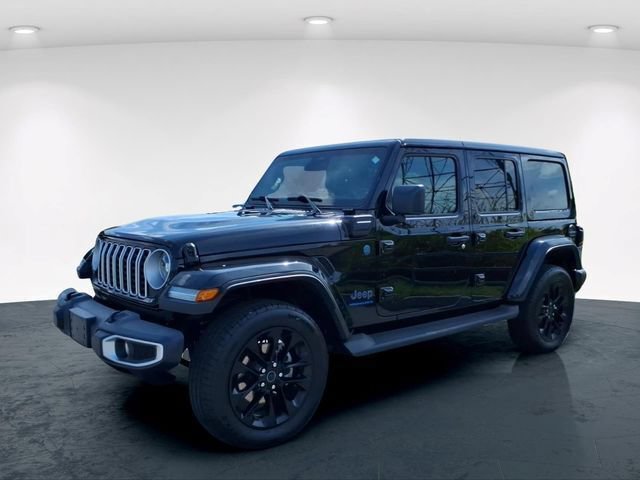 Used 2025 Jeep Wrangler Unlimited Sahara AWD/4WD image 2