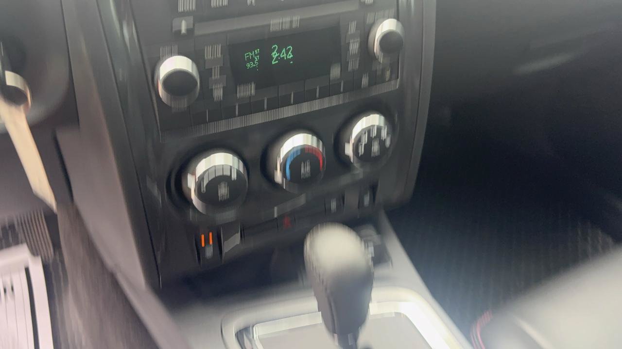 Used 2010 Dodge Challenger R/T RWD image 22