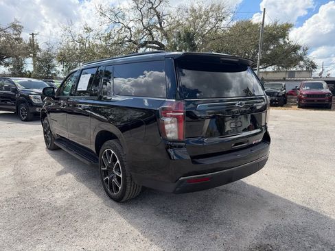 Used 2021 Chevrolet Suburban RST w/ Luxury Package image 4