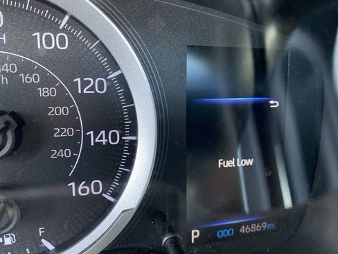 Used 2020 Toyota Corolla LE image 15