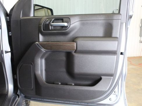 Used 2021 Chevrolet Silverado 1500 LT Trail Boss w/ Bed Protection Package AWD/4WD image 22