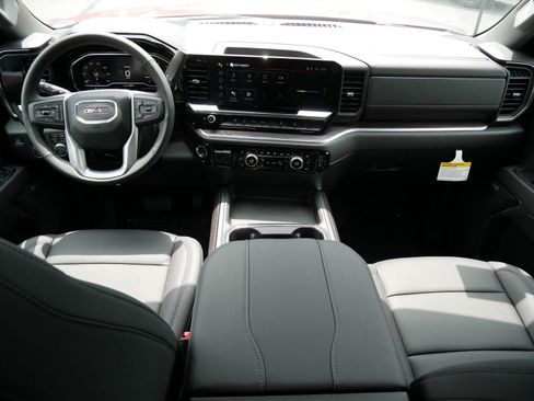 New 2025 GMC Sierra 2500 SLT w/ SLT Premium Package image 8