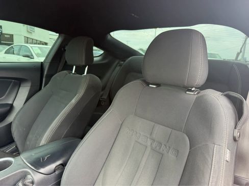 Used 2021 Ford Mustang GT w/ Black Accent Package RWD image 6