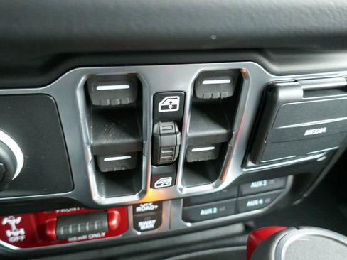 New 2026 Jeep Gladiator Rubicon AWD/4WD image 25