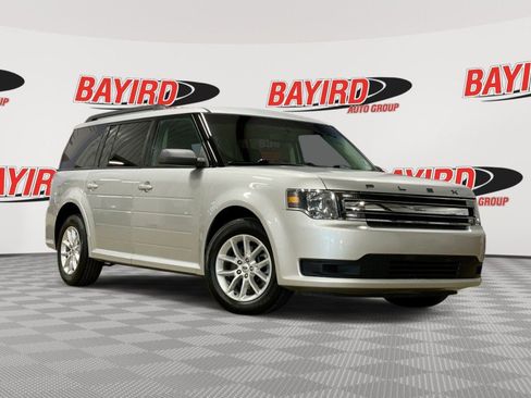 Used 2019 Ford Flex SE image 1